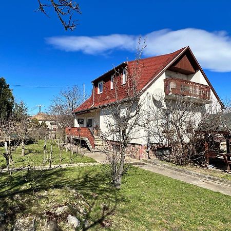 A Festo Vendeghaza / The Painter'S Guest House Занка Экстерьер фото